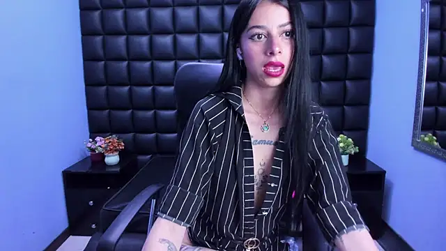 Dulce Miaa  online show from 21, 3, 2026