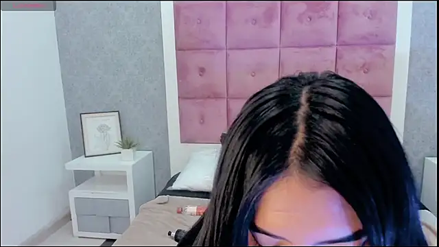 missconnor online show from 6, 10, 2025