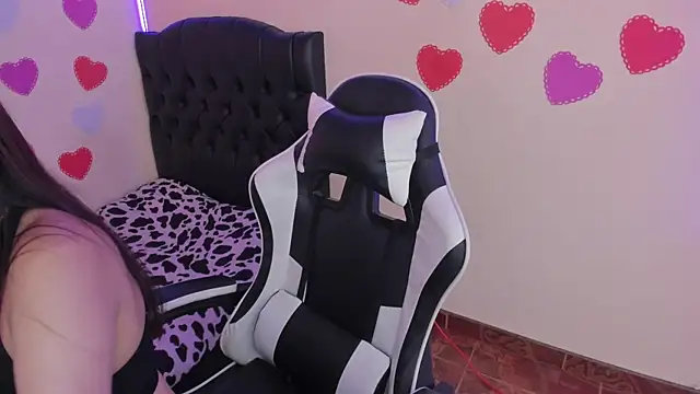 megaan cb online show from 11, 4, 2026