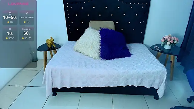 Snapshot of SammySmall_F_w chatting on 12, 11, 2025 SammySmall F w online show from 12, 11, 2025