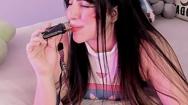Snapshot of Camila_Matinez_ chatting on 26, 9, 2025 Camila Matinez online show from 26, 9, 2025