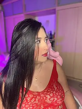 Emiily Moore1 online show from 15, 7, 2026