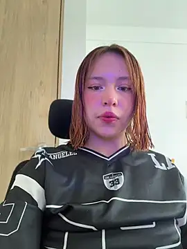 Snapshot of aliciia_23 chatting on 29, 4, 2026 aliciia 23 online show from 29, 4, 2026