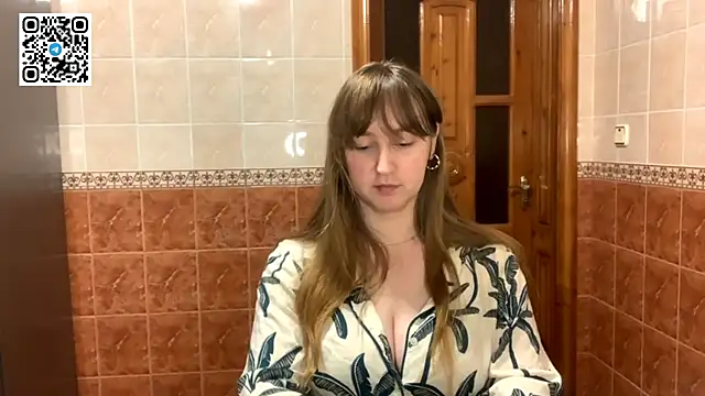 MaroonMoon  online show from 29, 9, 2025