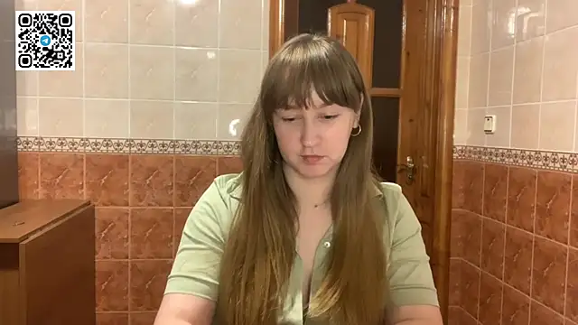 MaroonMoon  online show from 12, 11, 2025