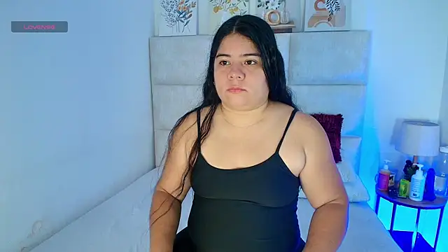 Snapshot of elizawiliamst chatting on 7, 7, 2026 elizawiliamst online show from 7, 7, 2026