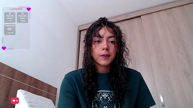Snapshot of WendySuns_ chatting on 22, 10, 2025 WendySuns online show from 22, 10, 2025
