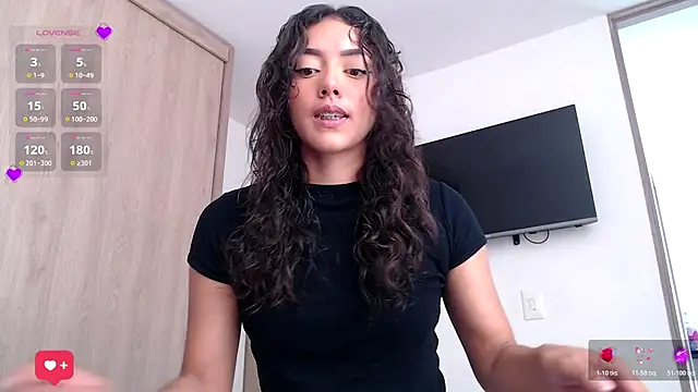 Snapshot of WendySuns_ chatting on 19, 11, 2025 WendySuns online show from 19, 11, 2025