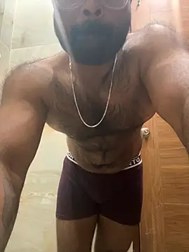 DJLOVE280825 online show from 23, 4, 2026