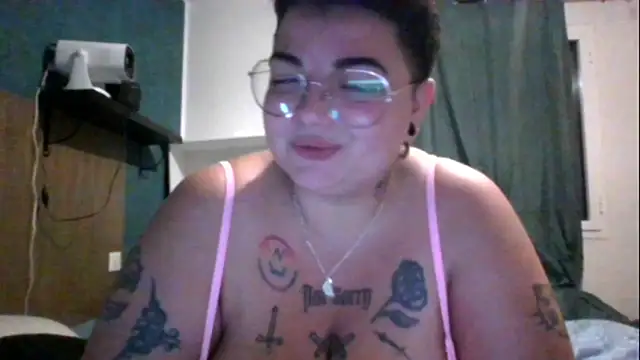 Snapshot of PirateXL chatting on 11, 5, 2026 PirateXL online show from 11, 5, 2026