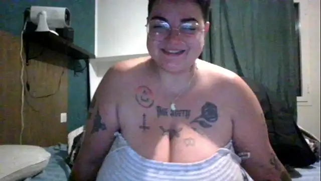 Snapshot of PirateXL chatting on 13, 5, 2026 PirateXL online show from 13, 5, 2026