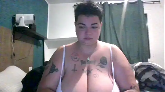 Snapshot of PirateXL chatting on 17, 5, 2026 PirateXL online show from 17, 5, 2026