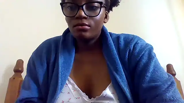 Snapshot of SexyGemBeautyX chatting on 13, 9, 2025 SexyGemBeautyX online show from 13, 9, 2025