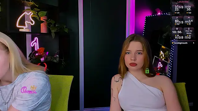 Snapshot of mila_glow1 chatting on 30, 5, 2026 mila glow1 online show from 30, 5, 2026