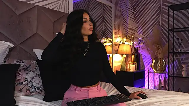 EvaRhea online show from 18, 3, 2026