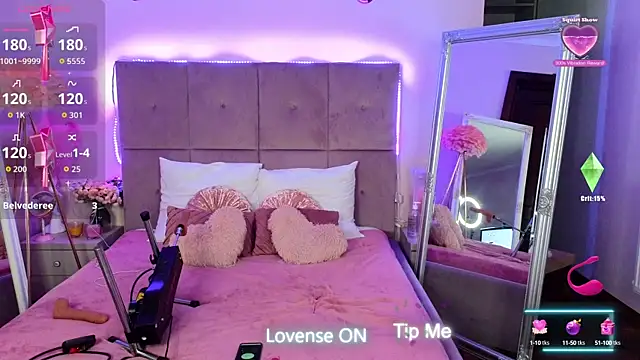 Nicole Bond online show from 12, 10, 2025