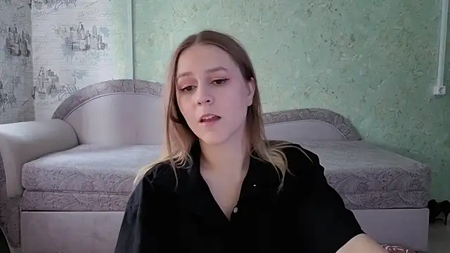 Snapshot of ShyMistery chatting on 14, 10, 2025 ShyMistery online show from 14, 10, 2025