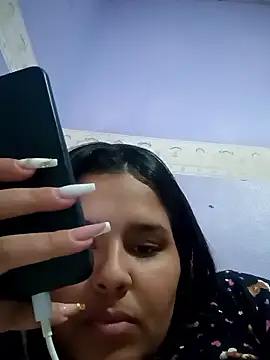 lauramartins7 online show from 15, 1, 2026