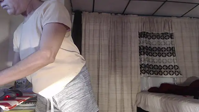 ANALTRAINING4U2 online show from 29, 10, 2025