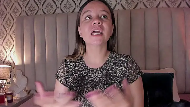 Sky Junne online show from 24, 3, 2026