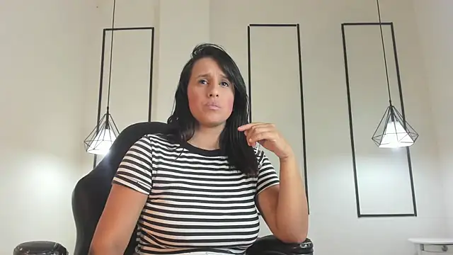 victoria fooxx online show from 14, 10, 2025