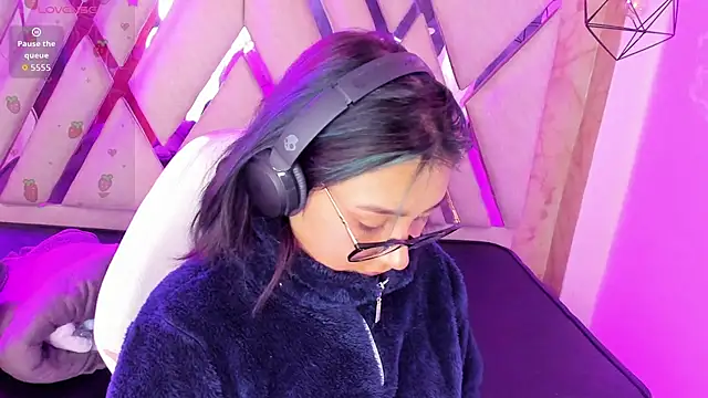 Snapshot of sophiievv chatting on 3, 5, 2026 sophiievv online show from 3, 5, 2026