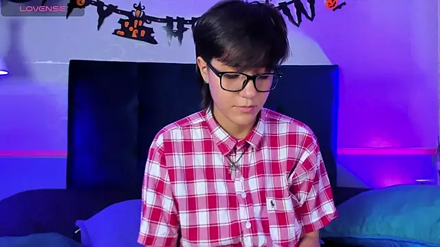 Tsuki Maru online show from 25, 10, 2025