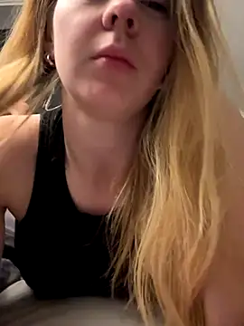 ellieen online show from 31, 10, 2025