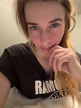 ellieen online show from 18, 11, 2025