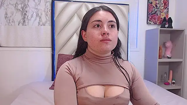 Vicluxxx online show from 5, 10, 2025