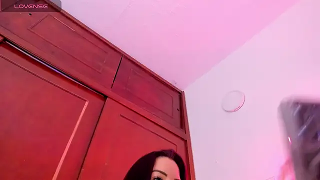  valeria saenz  online show from 10, 11, 2025