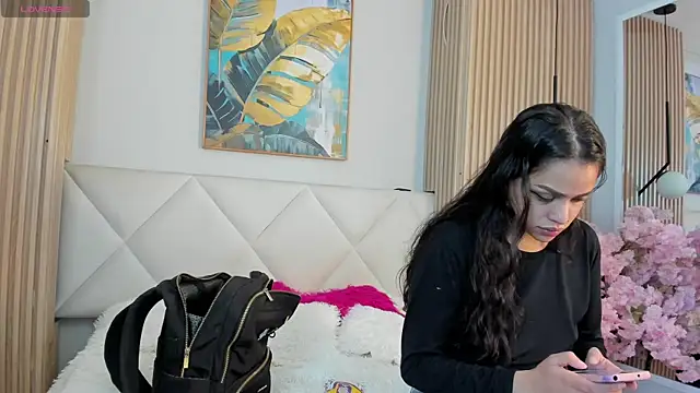 Snapshot of Mila_Hank_ chatting on 11, 4, 2026 Mila Hank online show from 11, 4, 2026