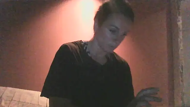 Snapshot of Justnani001 chatting on 18, 9, 2025 Justnani001 online show from 18, 9, 2025