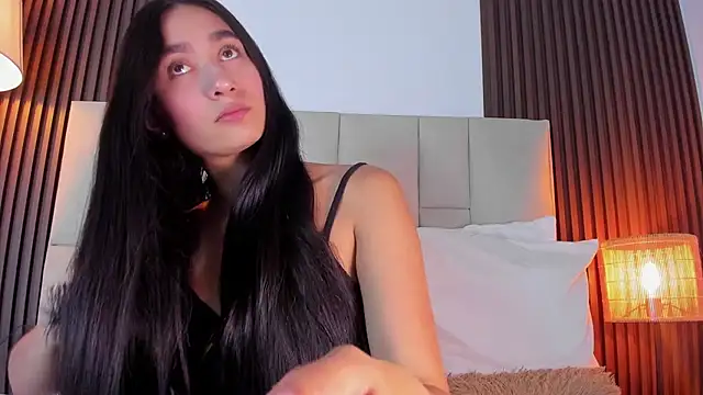 Snapshot of Nicolqueen_ chatting on 23, 4, 2026 Nicolqueen online show from 23, 4, 2026