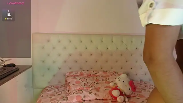 kiity horny  online show from 25, 3, 2026