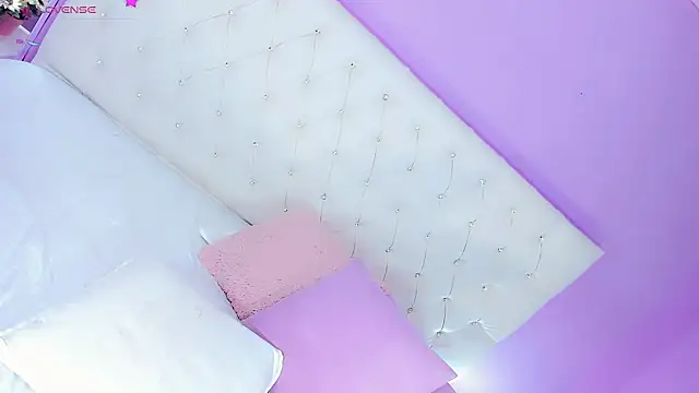 Snapshot of Nauthy_girl chatting on 11, 5, 2026 Nauthy girl online show from 11, 5, 2026