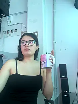 Madisson Leblanc online show from 9, 9, 2025