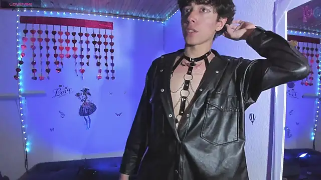 Dani Lips  online show from 16, 9, 2025