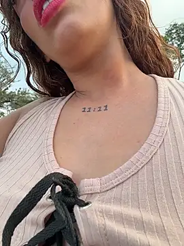 Snapshot of roxyrougee chatting on 19, 2, 2026 roxyrougee online show from 19, 2, 2026