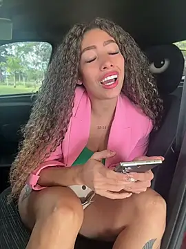 Snapshot of roxyrougee chatting on 12, 5, 2026 roxyrougee online show from 12, 5, 2026
