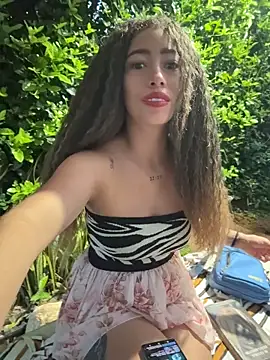 Snapshot of roxyrougee chatting on 29, 5, 2026 roxyrougee online show from 29, 5, 2026