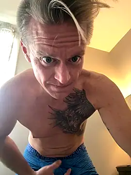 DILFiGuess11 online show from 10, 9, 2025