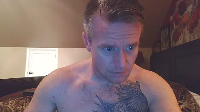 Snapshot of DILFiGuess11 chatting on 16, 4, 2026 DILFiGuess11 online show from 16, 4, 2026