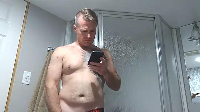 Snapshot of DILFiGuess11 chatting on 3, 6, 2026 DILFiGuess11 online show from 3, 6, 2026