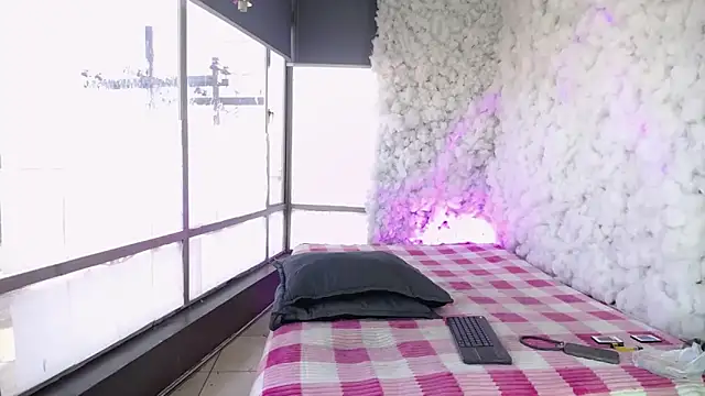 Snapshot of Aaron_Fordd chatting on 5, 2, 2026 Aaron Fordd online show from 5, 2, 2026