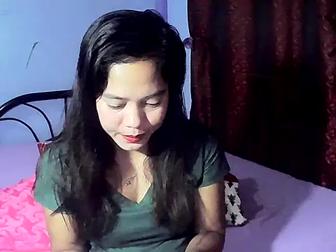 Snapshot of xmaldita18 chatting on 18, 10, 2025 xmaldita18 online show from 18, 10, 2025