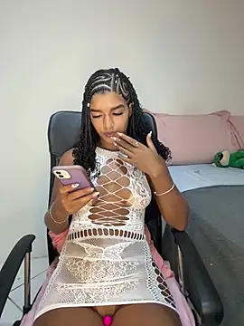 larajuli online show from 13, 3, 2026