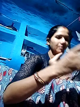 Jooli xx online show from 28, 9, 2025