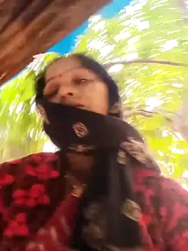 Jooli xx online show from 10, 11, 2025