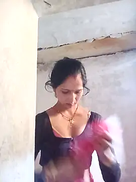 Jooli xx online show from 5, 12, 2025